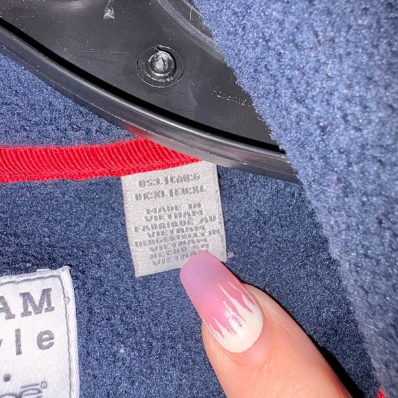 Chick Fil A Women's Navy Jacket - Picture 4 of 4